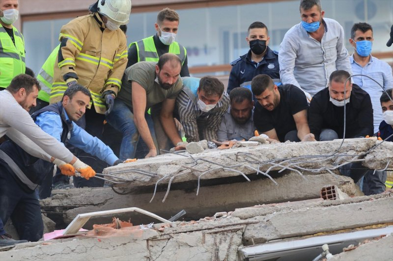 İZMİR DEPREMİ