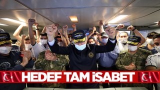 Atmaca'nın isabetli vuruşunda harekat merkezinde yaşanan coşku