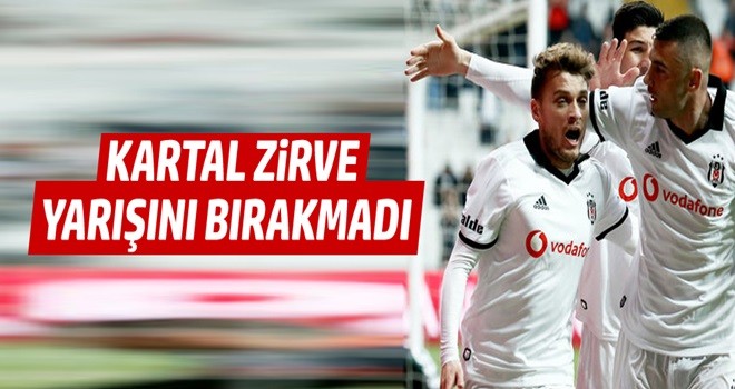 Beşiktaş şampiyonluk yarışını bırakmadı!