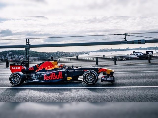 İstanbul’daki F1 gösterisi tüm dünyada yayında