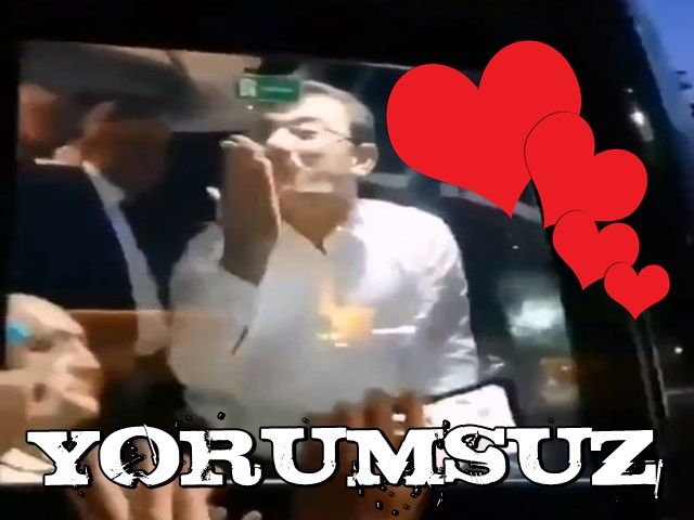 ''YORUMSUZ'' ekrem öpücük !